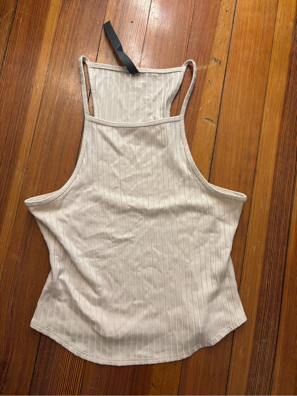 Vuori Sleeveless Ribbed High-Neck Tank Top in Cream Size L